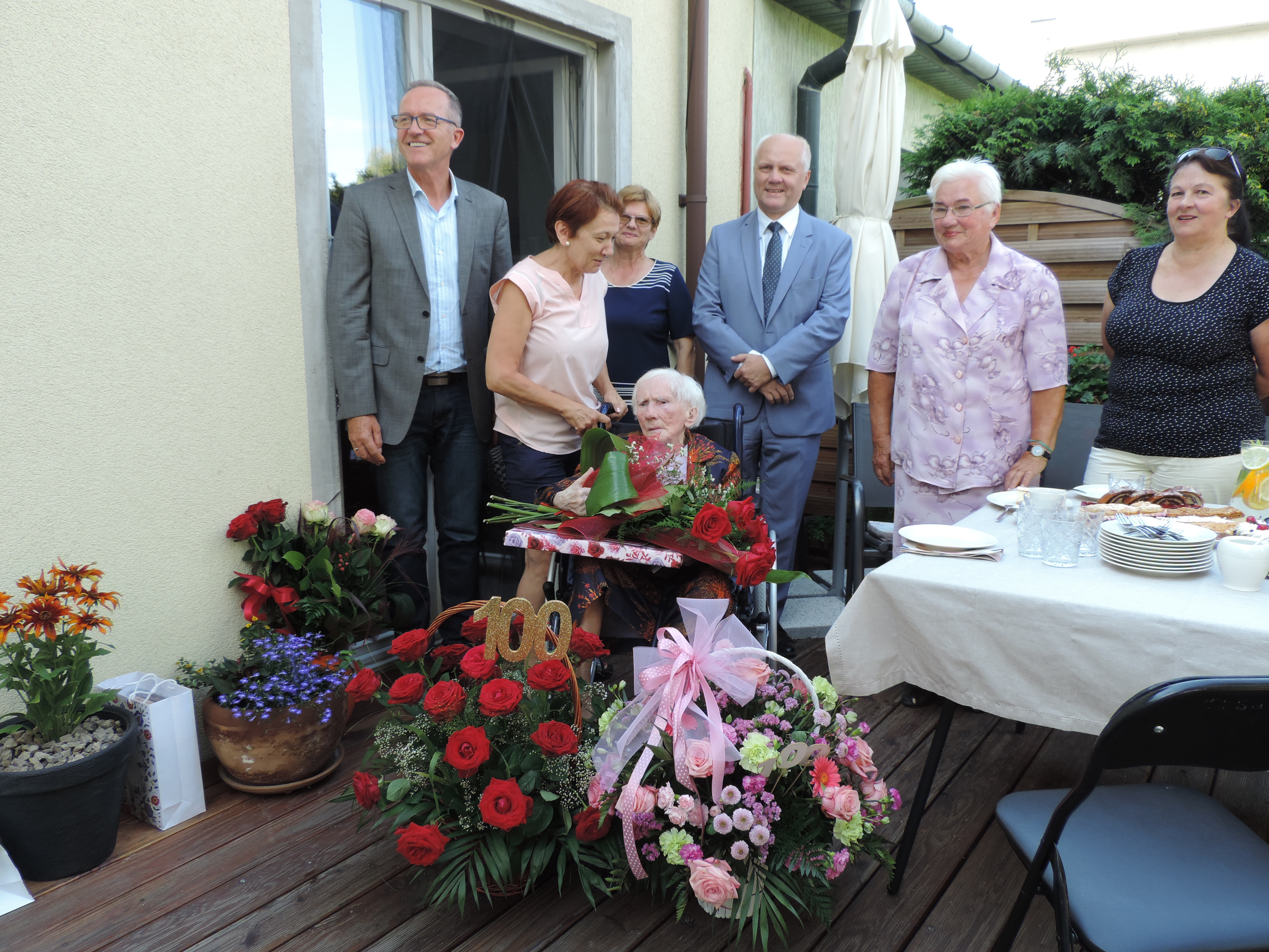 tl_files/magazyn/OGLOSZENIA/100 2.JPG